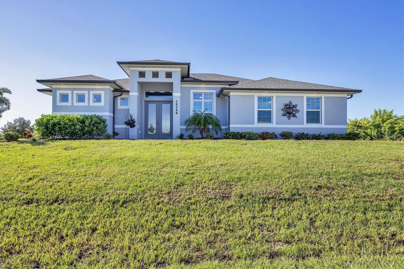 Image 2 of 50 For 15308 Acorn Circle