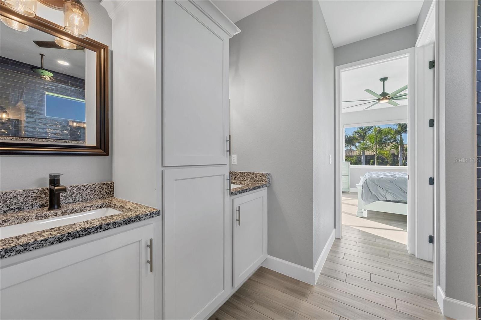 Image 23 of 50 For 15308 Acorn Circle