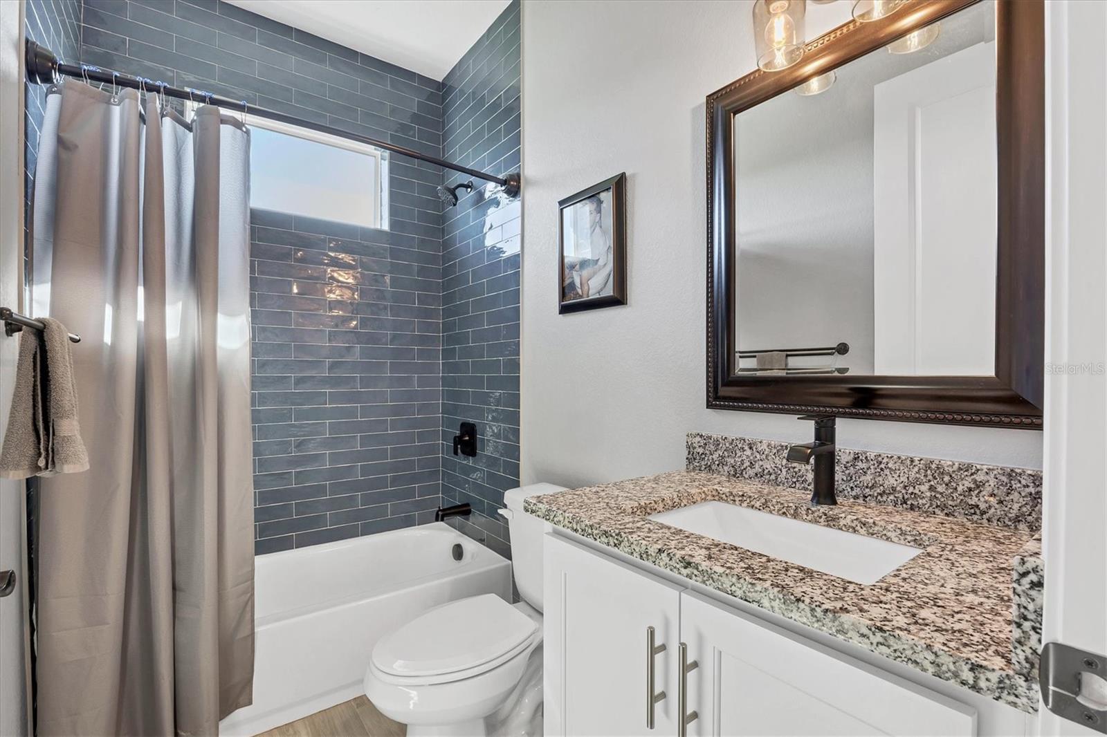 Image 25 of 50 For 15308 Acorn Circle