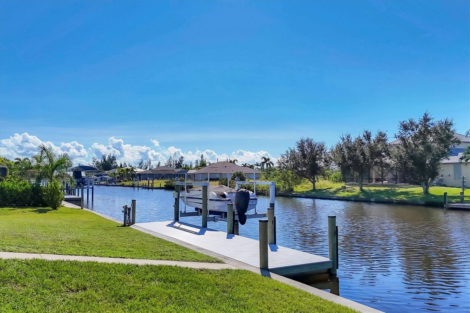 Image 41 of 50 For 15308 Acorn Circle