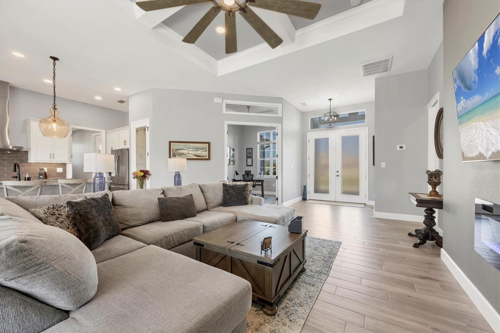 Image 8 of 50 For 15308 Acorn Circle