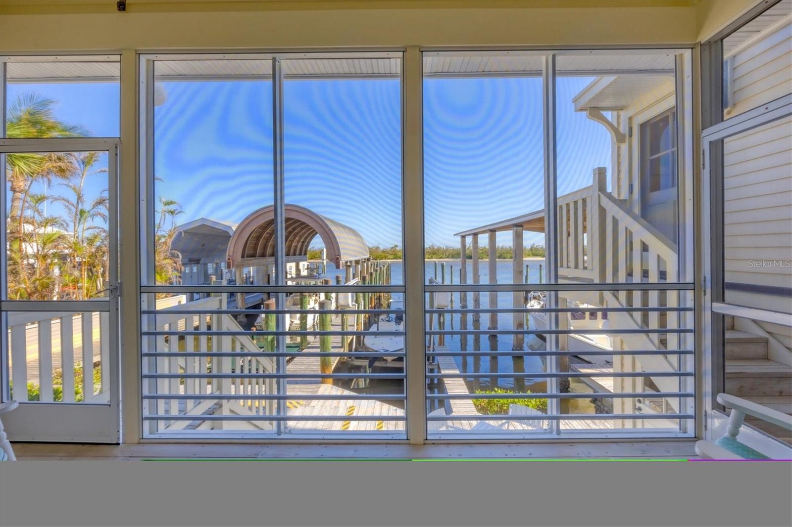 Image 24 of 53 For 208 Harbor Drive