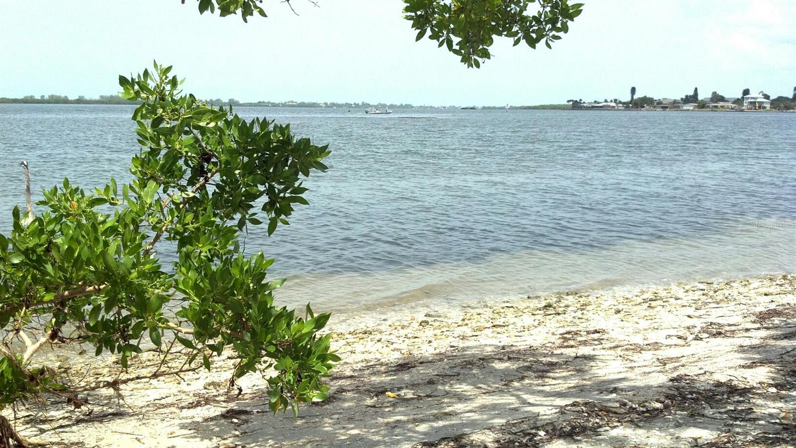 Image 60 of 100 For 610 Apple Lane