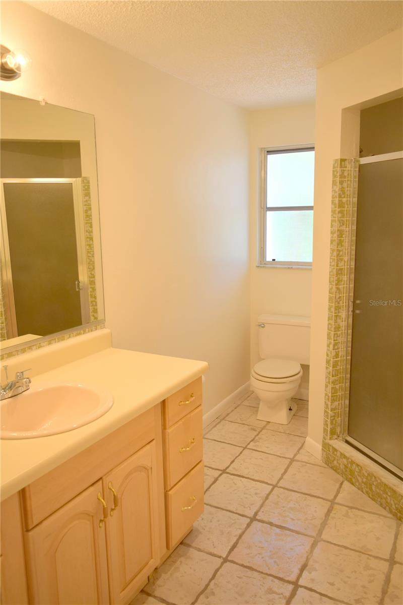 Image 10 of 16 For 1639 Manor Road