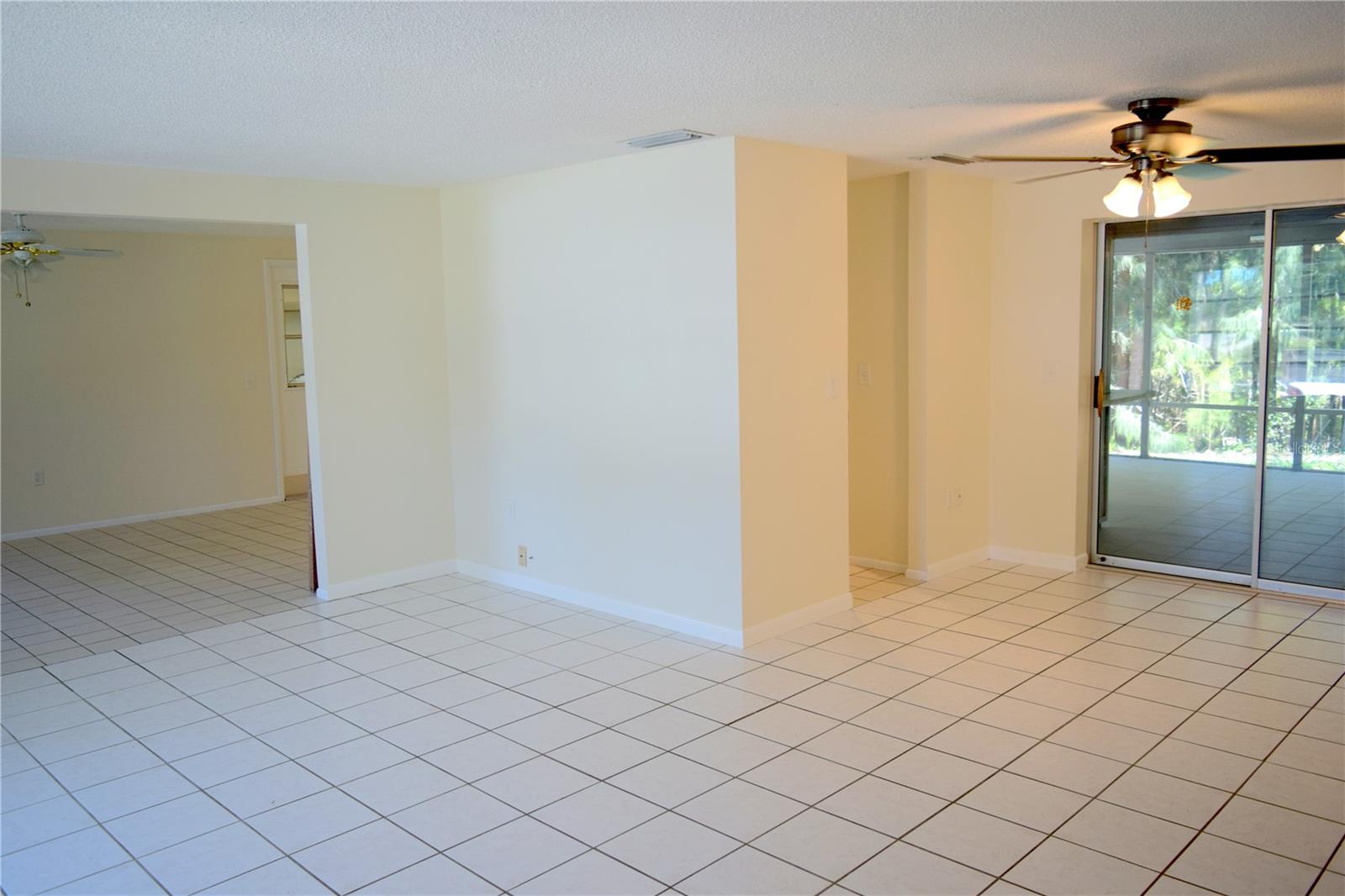 Image 3 of 16 For 1639 Manor Road