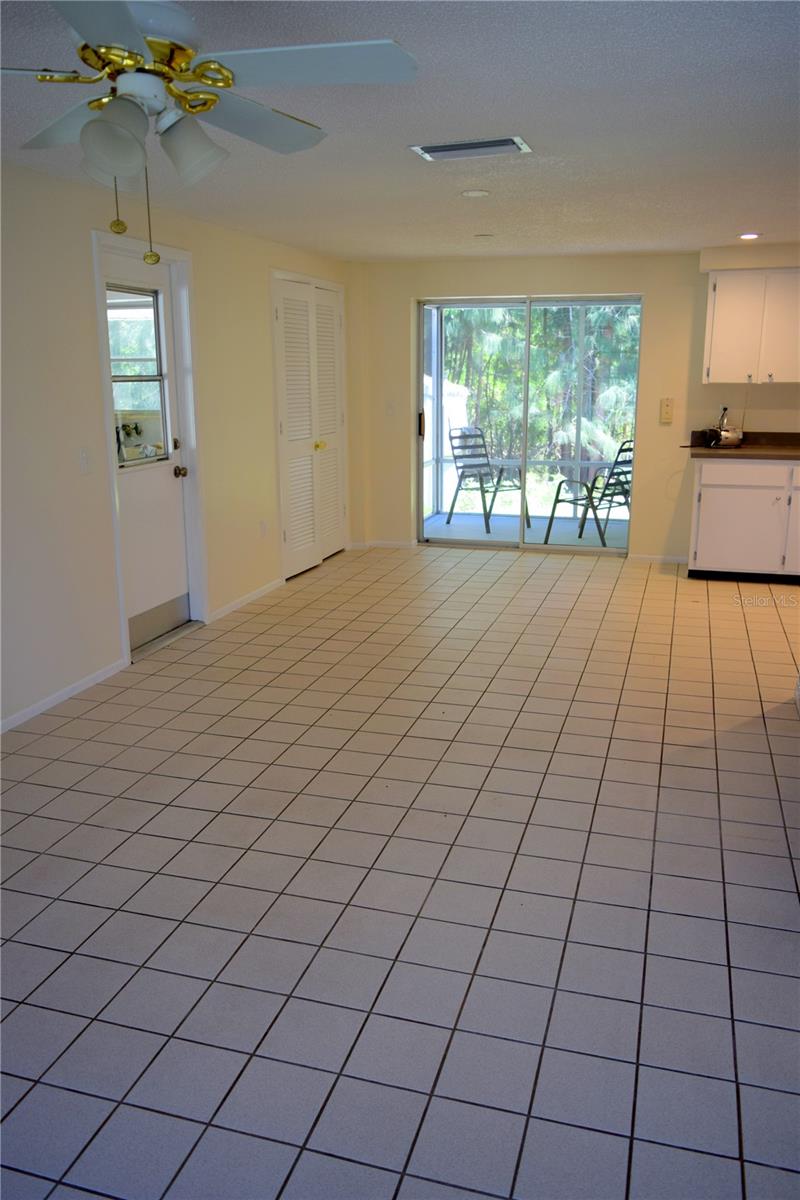 Image 6 of 16 For 1639 Manor Road