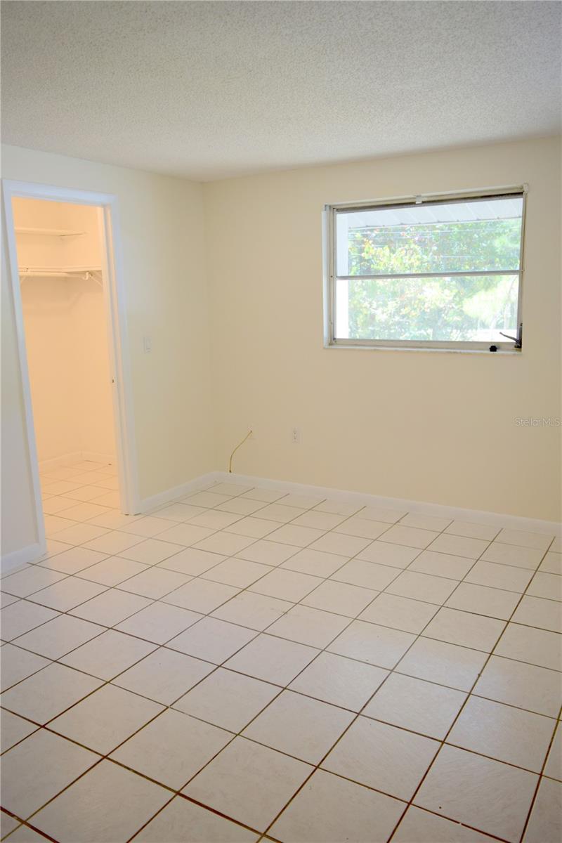 Image 8 of 16 For 1639 Manor Road