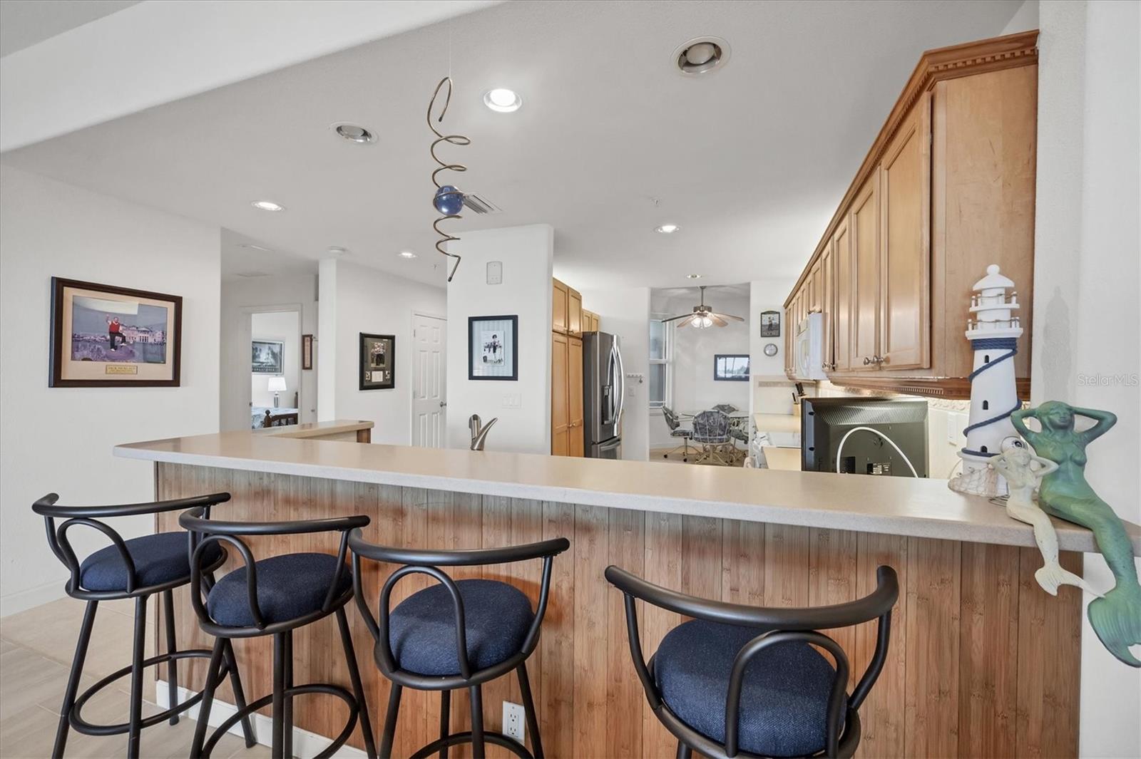 Image 16 of 47 For 10045 Links Lane 304