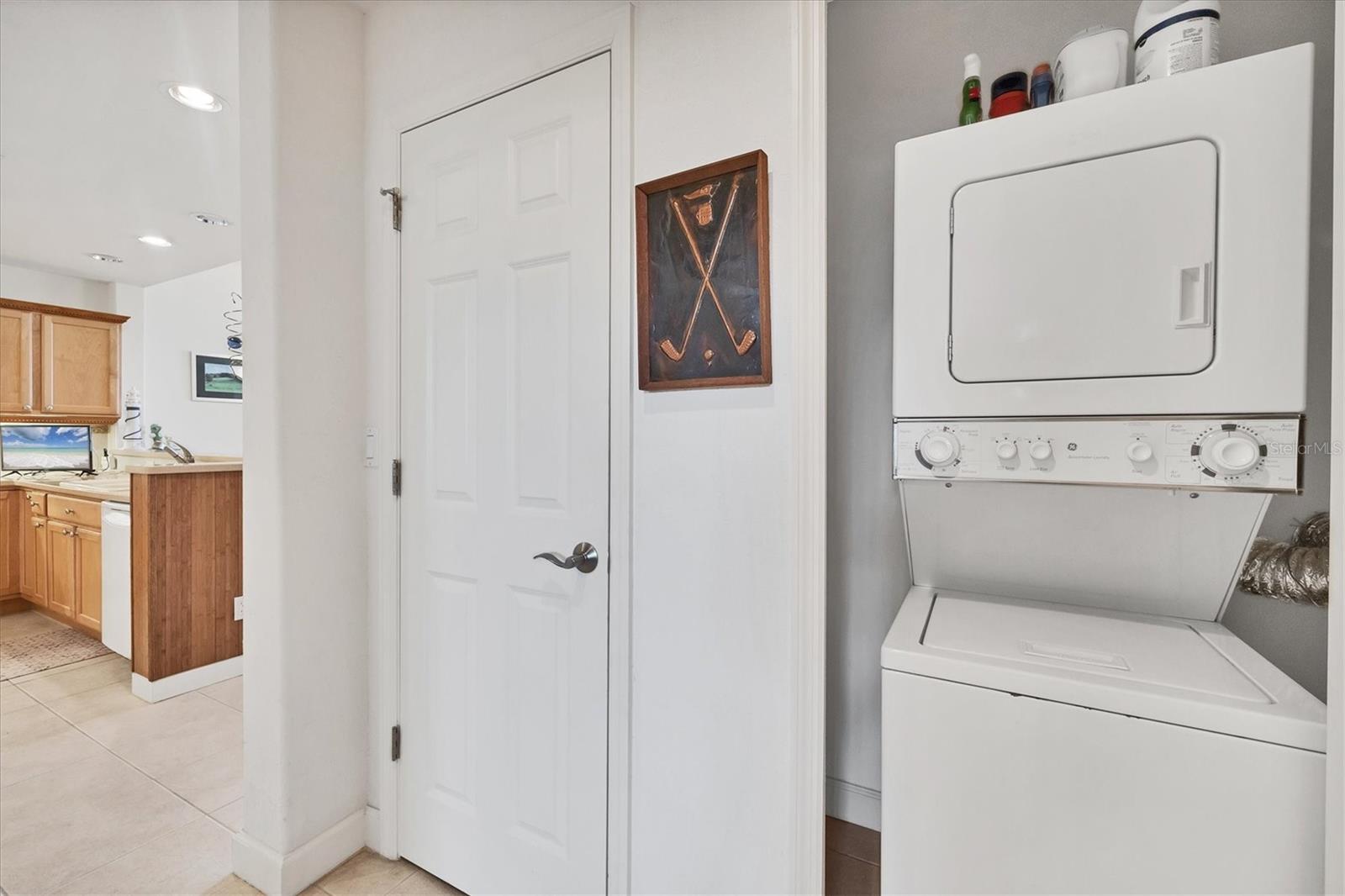 Image 34 of 47 For 10045 Links Lane 304