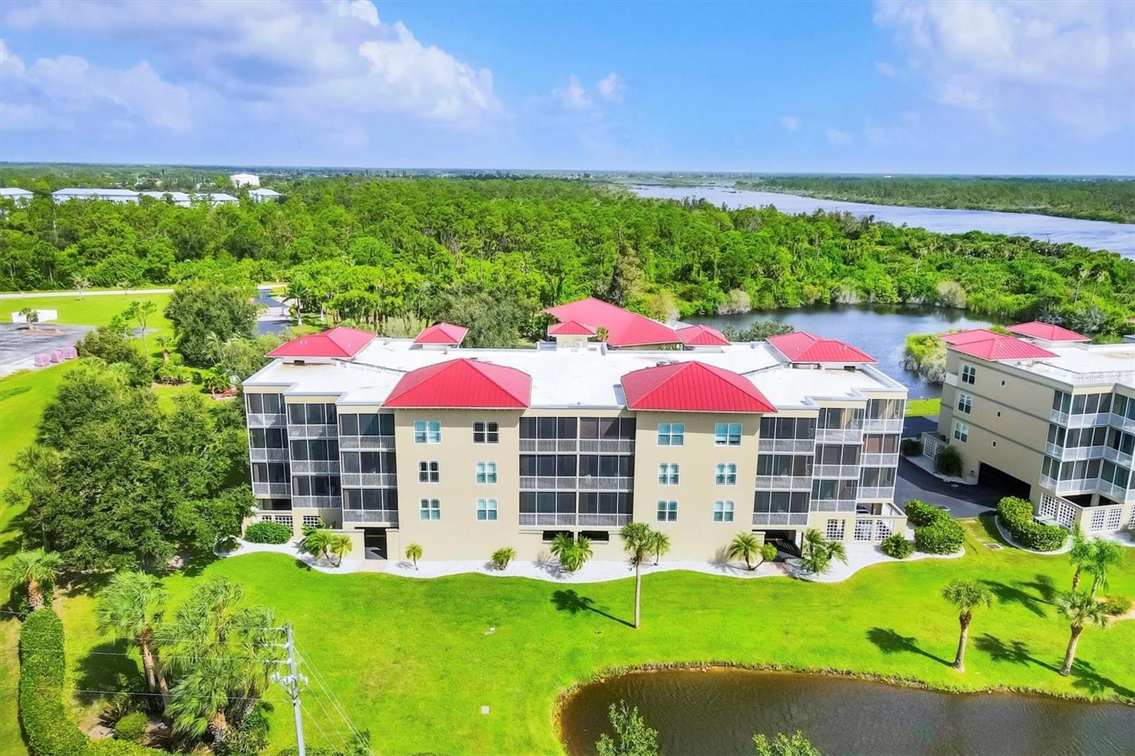 Image 39 of 47 For 10045 Links Lane 304