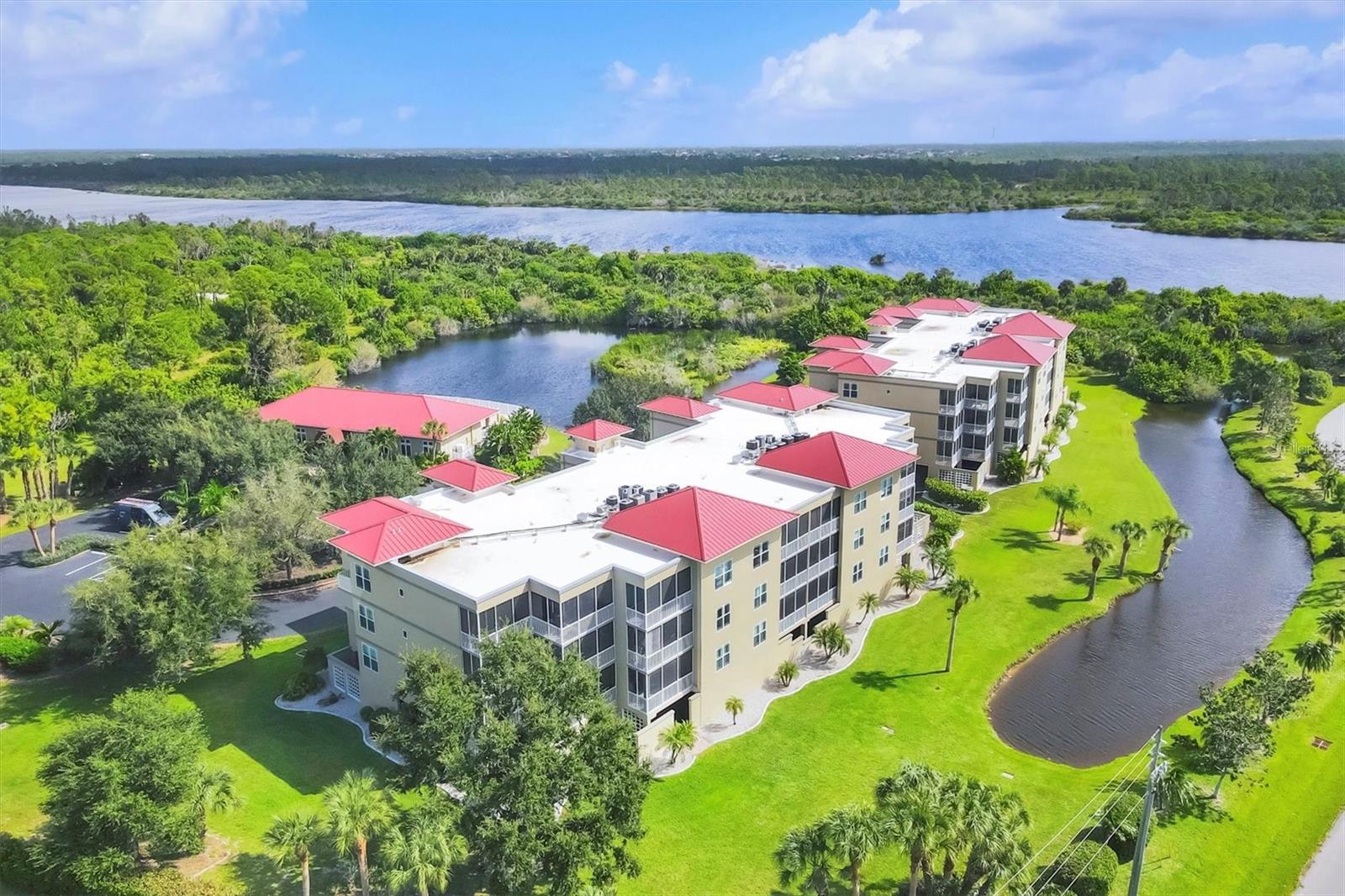 Image 40 of 47 For 10045 Links Lane 304