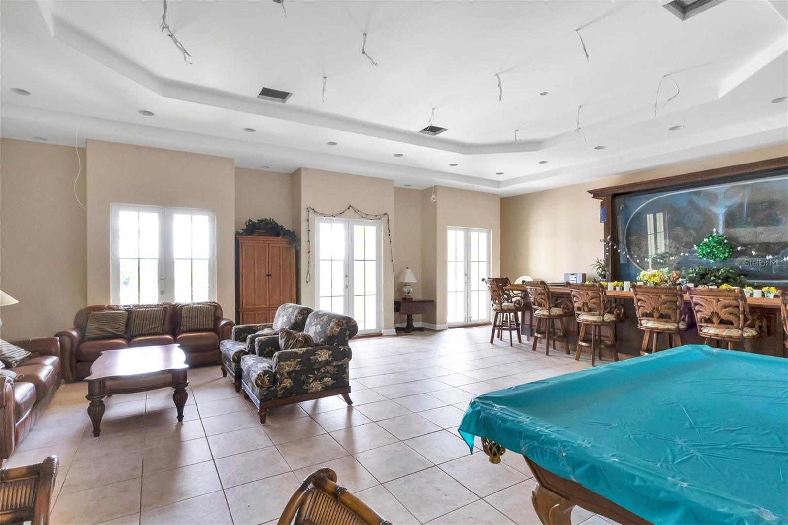 Image 44 of 47 For 10045 Links Lane 304