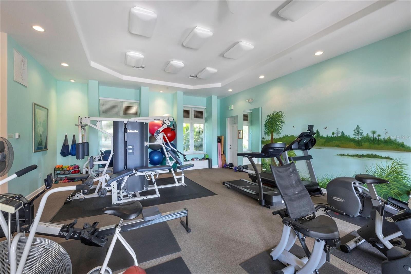 Image 45 of 47 For 10045 Links Lane 304