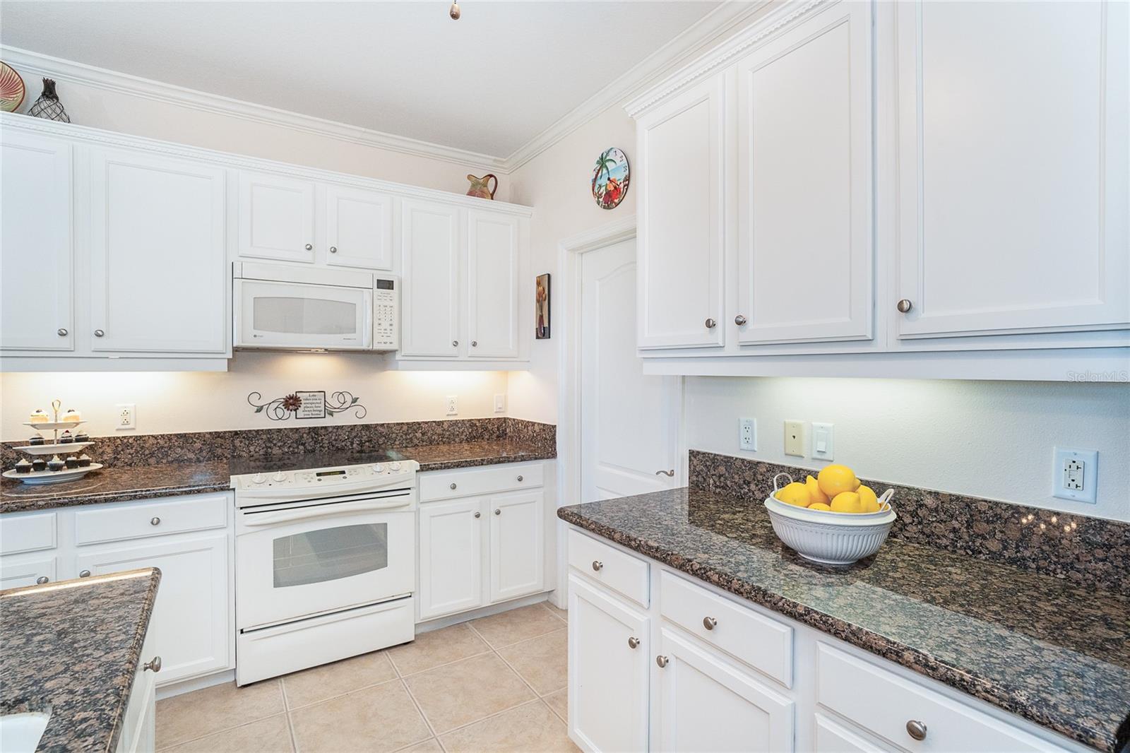 Image 25 of 73 For 9203 Griggs Road B202