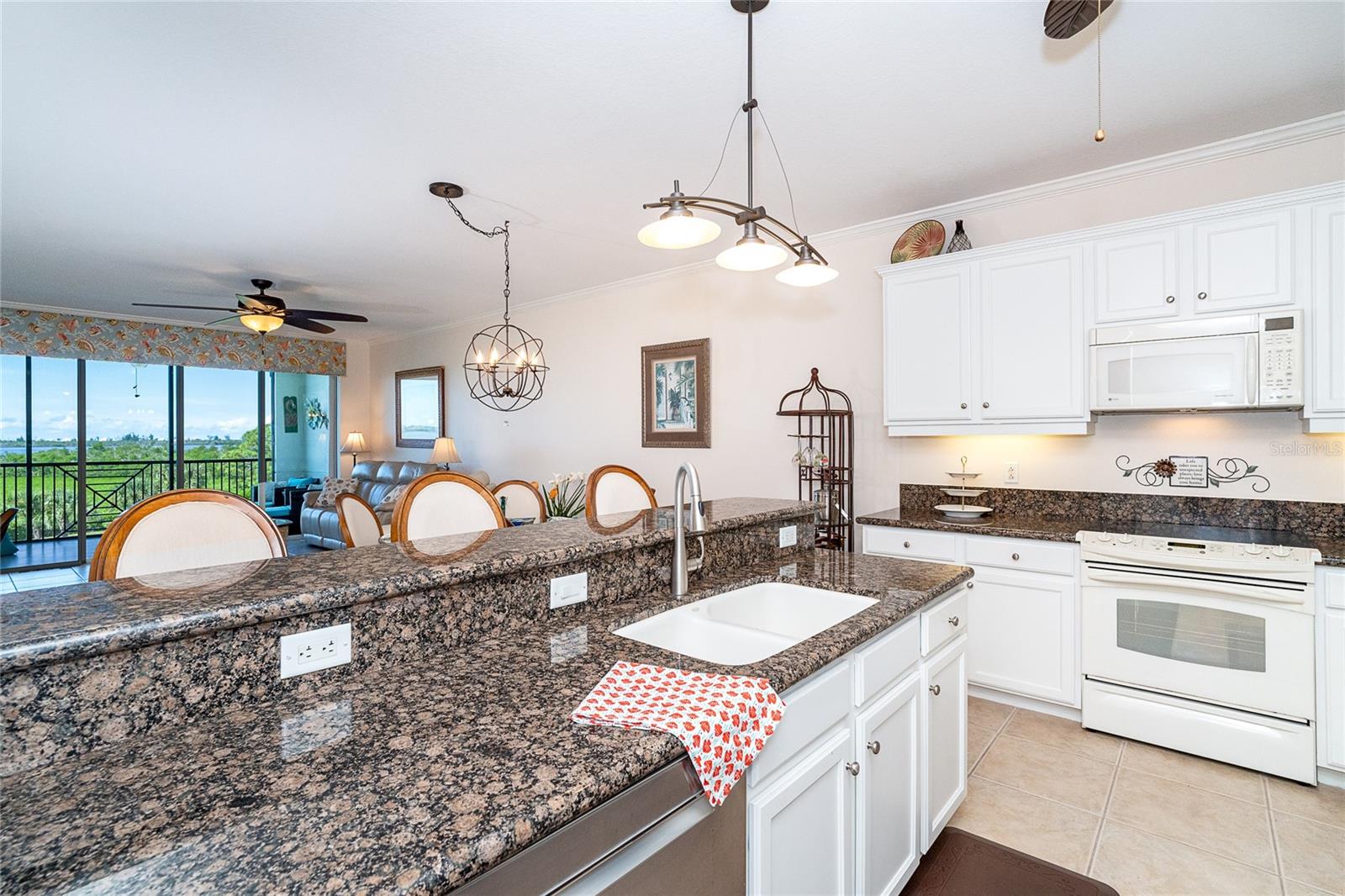 Image 26 of 73 For 9203 Griggs Road B202