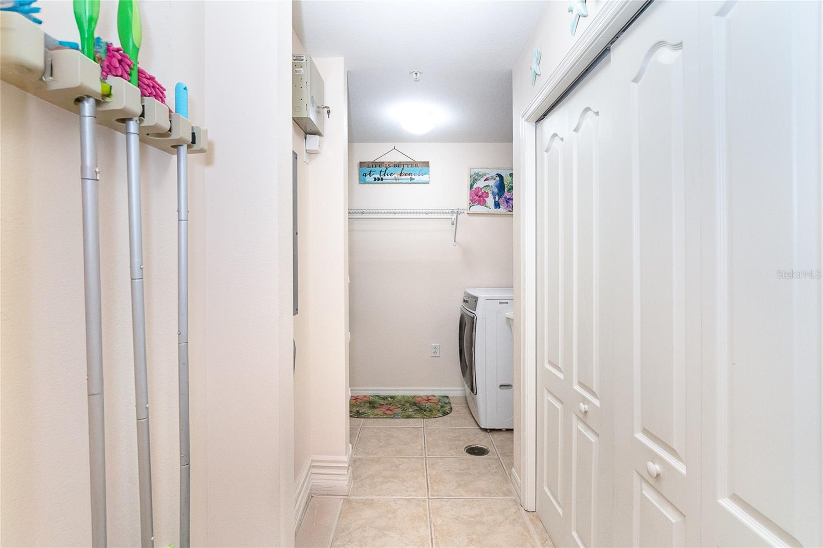 Image 42 of 73 For 9203 Griggs Road B202