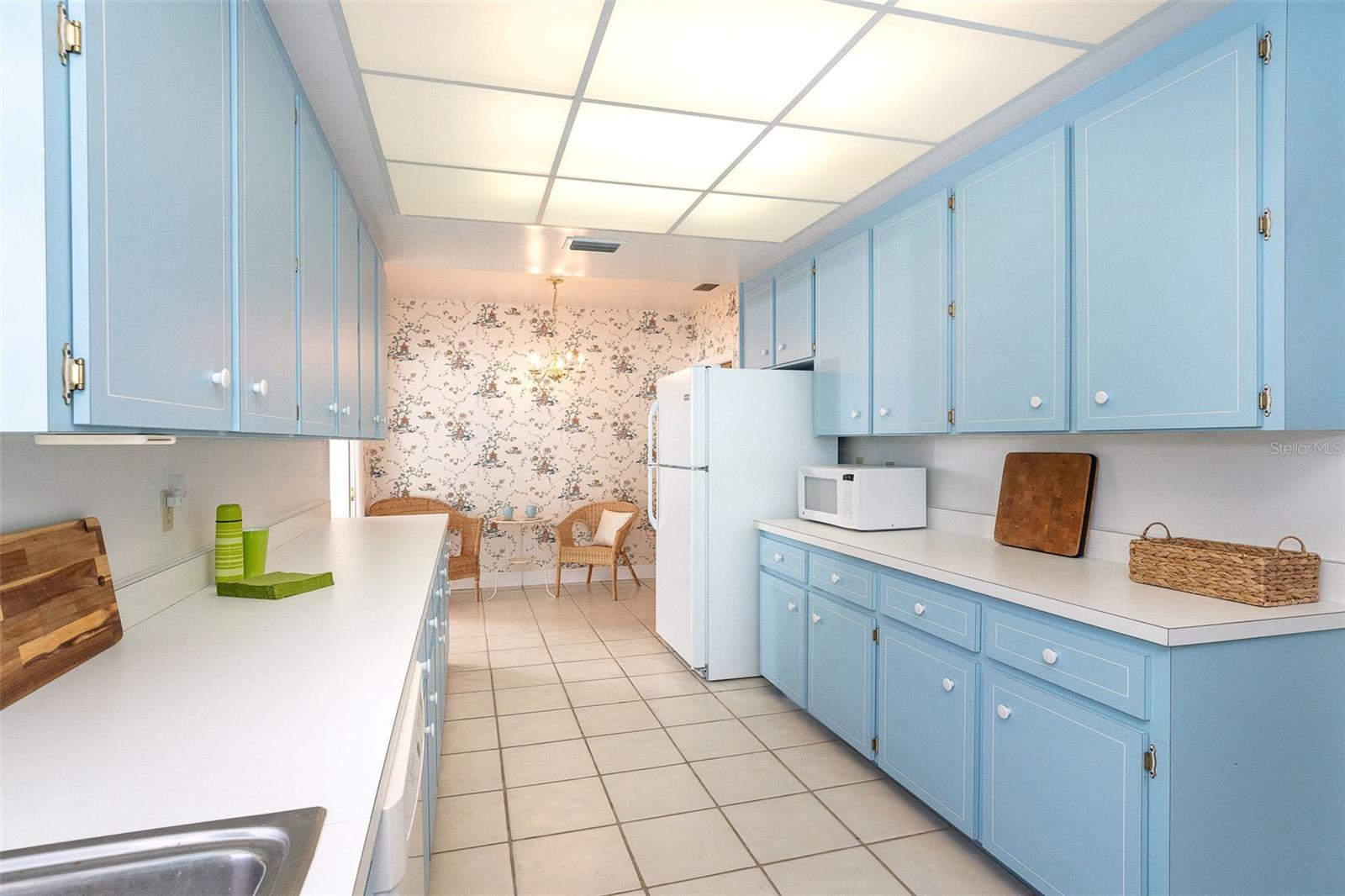 Image 19 of 43 For 12 Golf View Drive