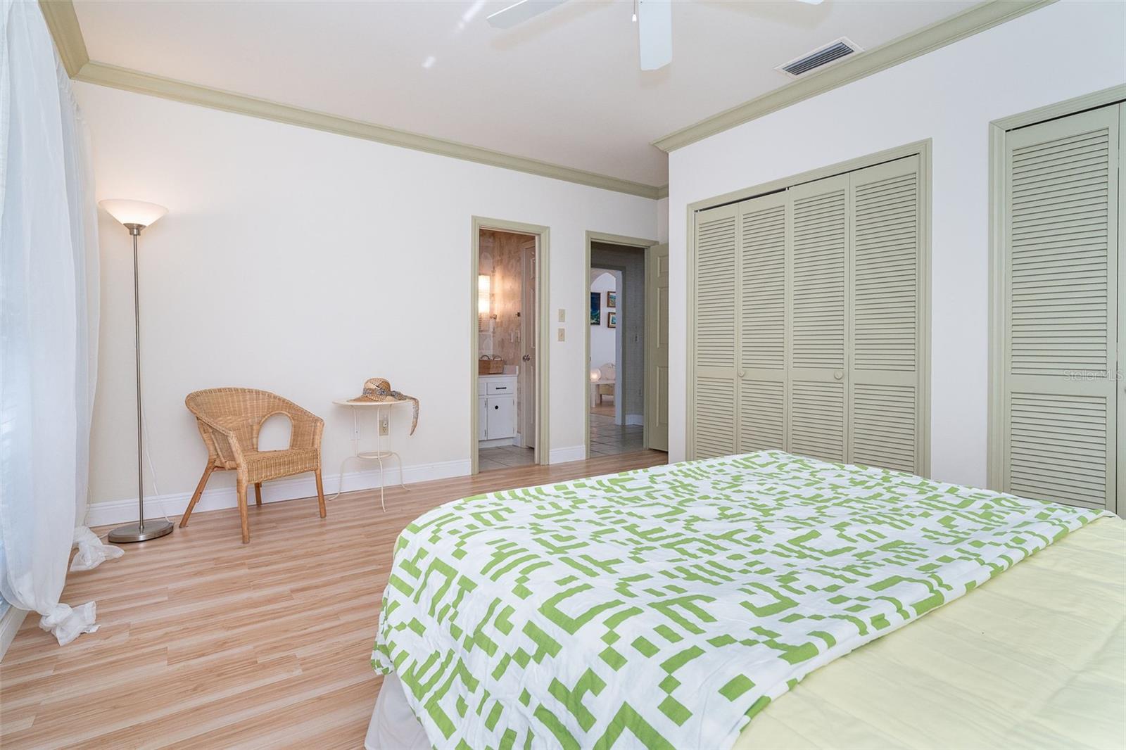 Image 24 of 43 For 12 Golf View Drive