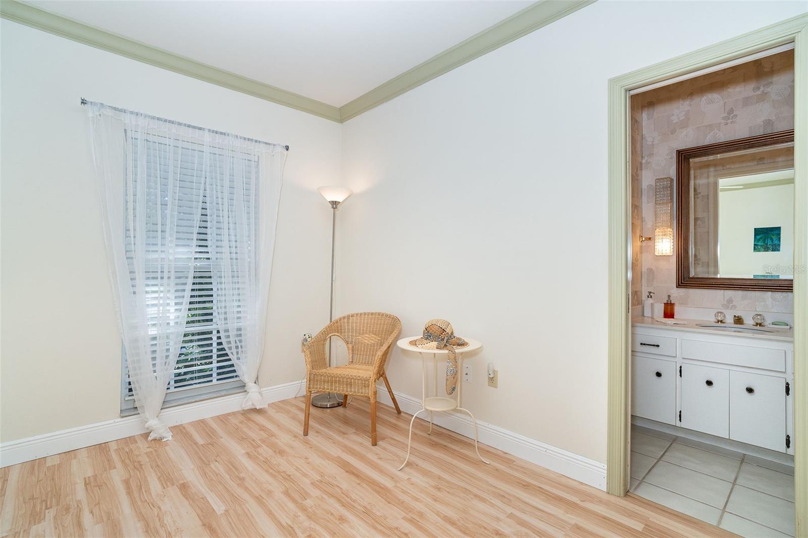 Image 26 of 43 For 12 Golf View Drive