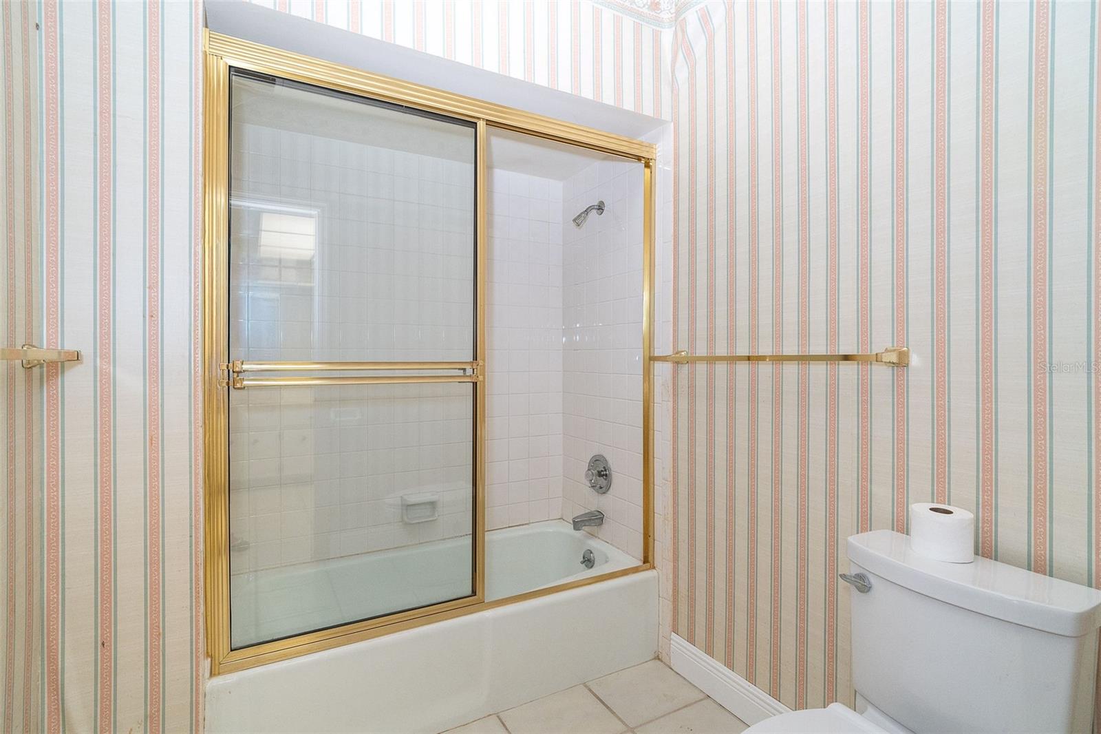 Image 28 of 43 For 12 Golf View Drive