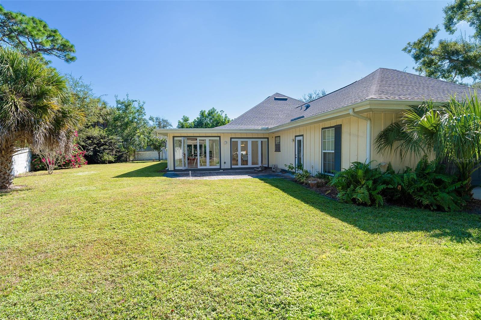 Image 34 of 43 For 12 Golf View Drive