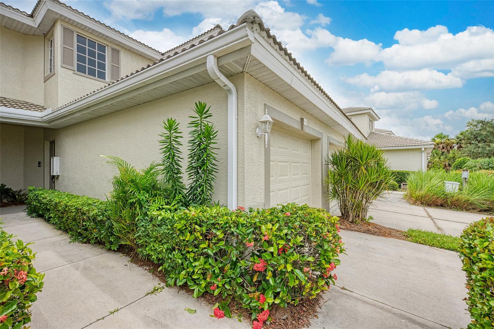 Image 4 of 78 For 3322 Grand Vista Court 203