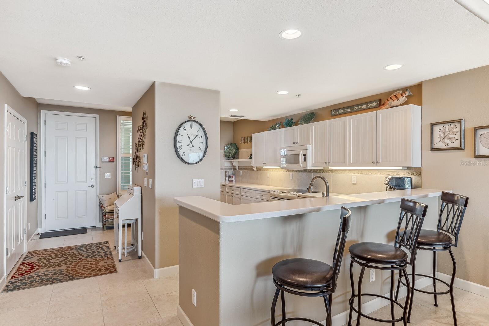 Image 12 of 34 For 10055 Links Lane 402