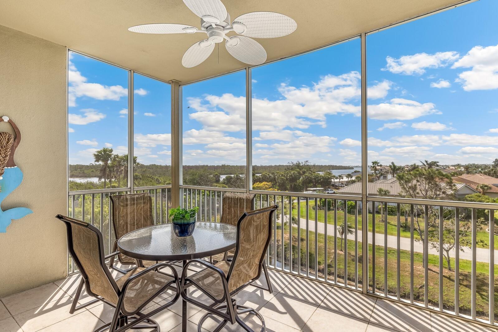 Image 3 of 34 For 10055 Links Lane 402