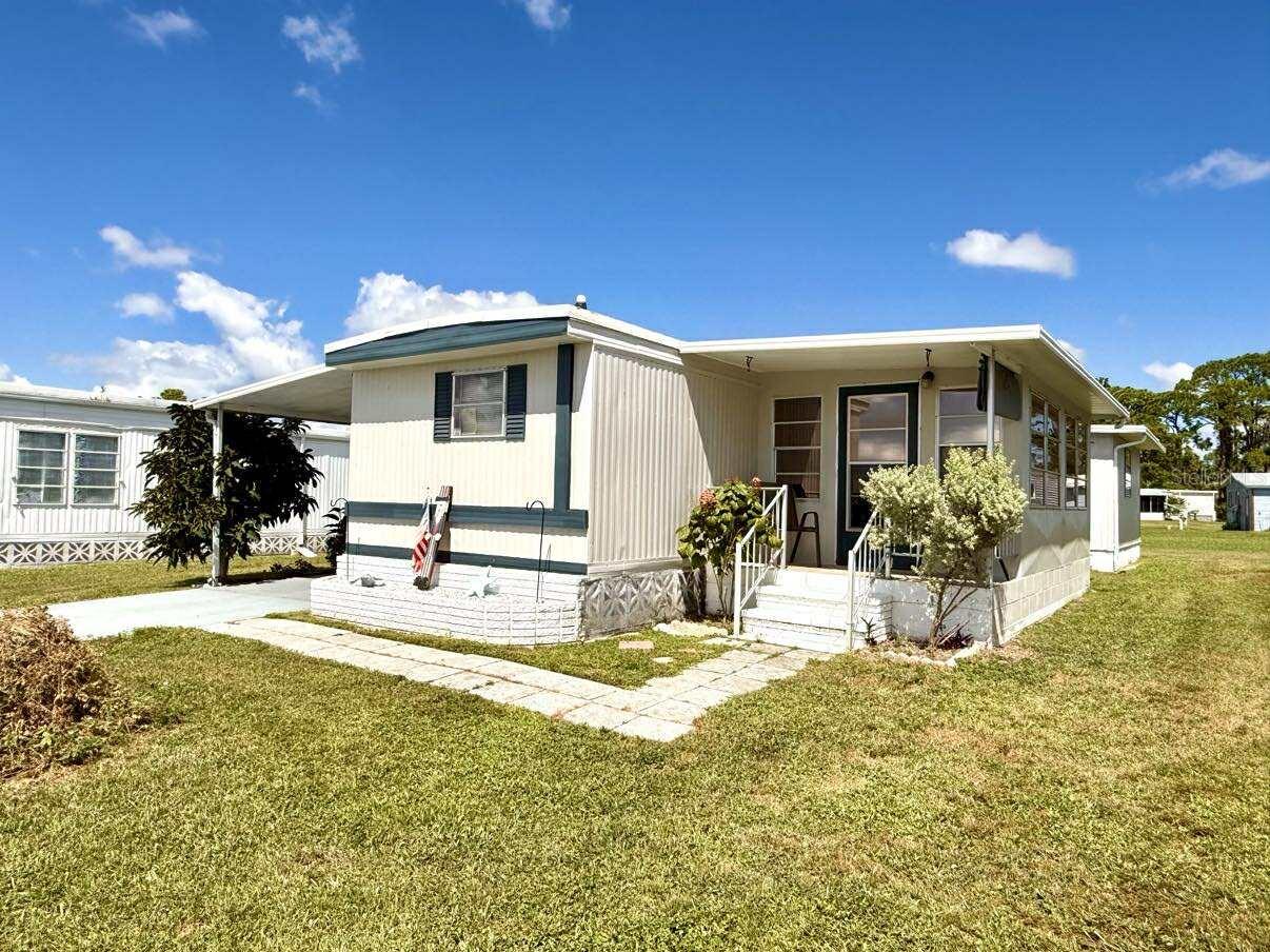 Image 29 of 45 For 5516 Holiday Park Boulevard