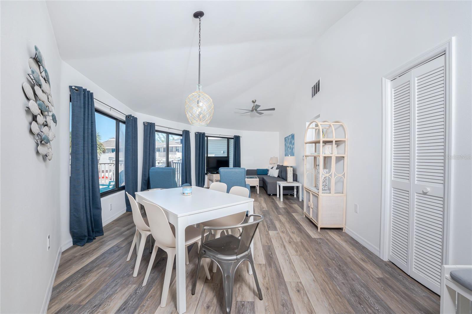 Image 18 of 61 For 2240 Beach Road 22d