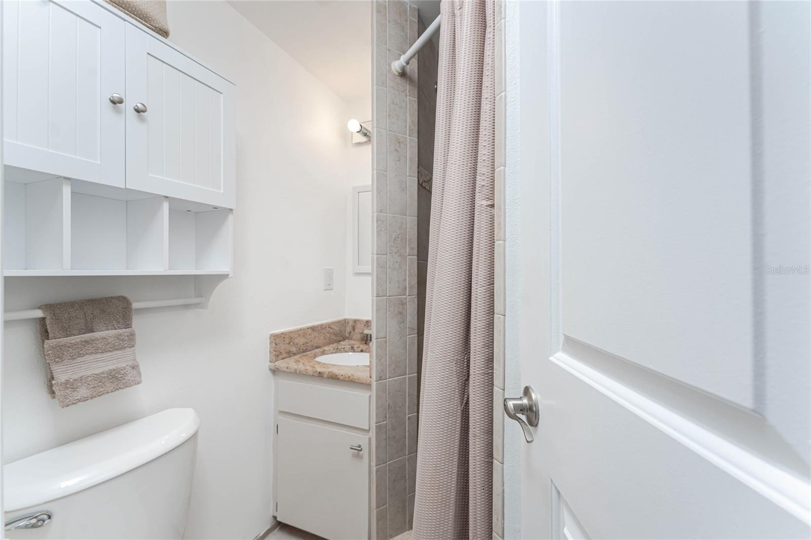 Image 32 of 61 For 2240 Beach Road 22d