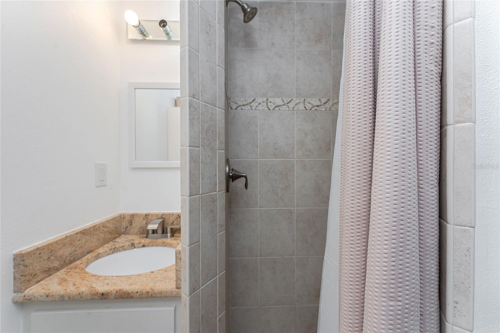 Image 34 of 61 For 2240 Beach Road 22d