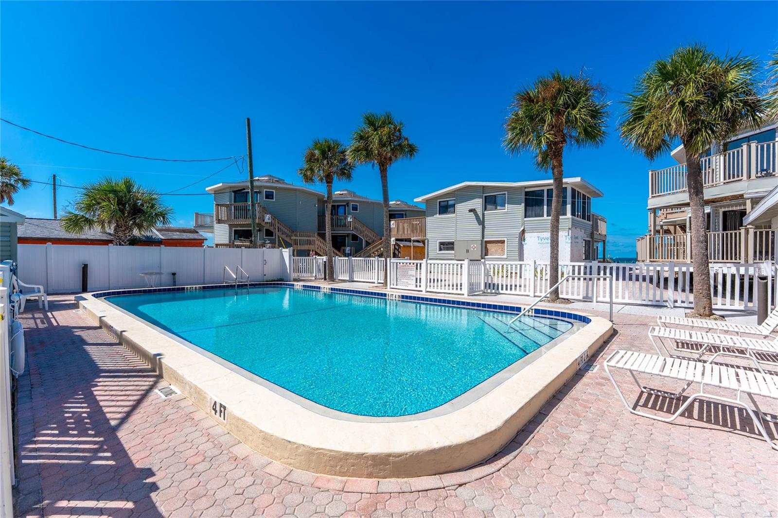 Image 40 of 61 For 2240 Beach Road 22d