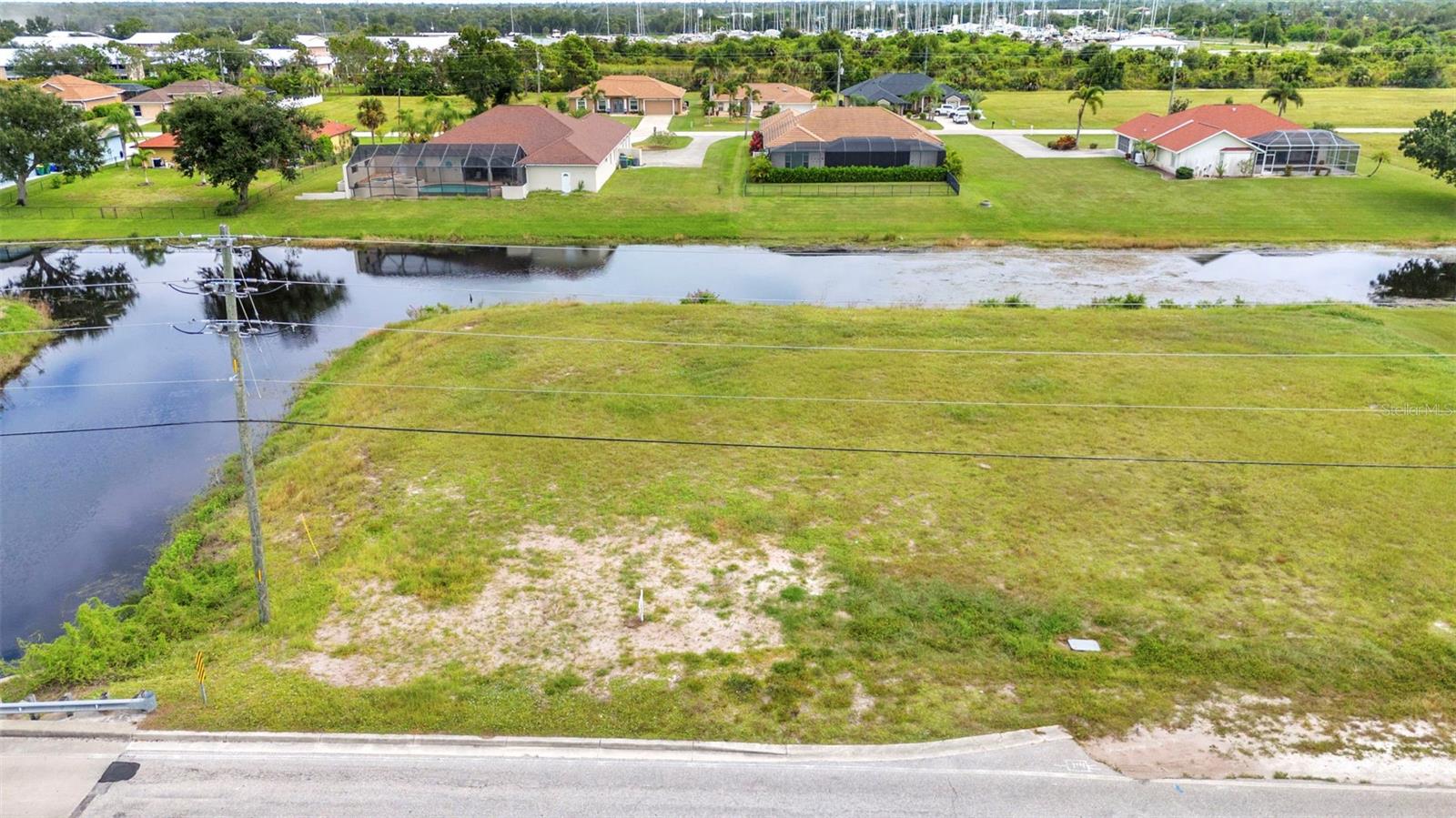 Image 4 of 6 For 893 Rotonda Circle