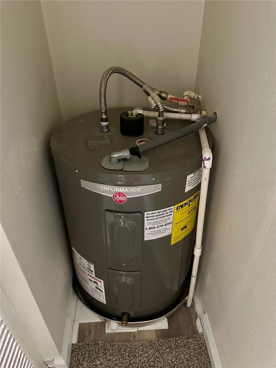 Image 35 of 43 For 14415 Worthwhile Road