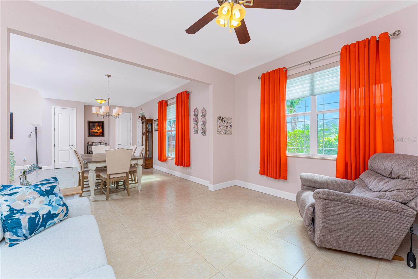 Image 20 of 52 For 59 Long Meadow Lane