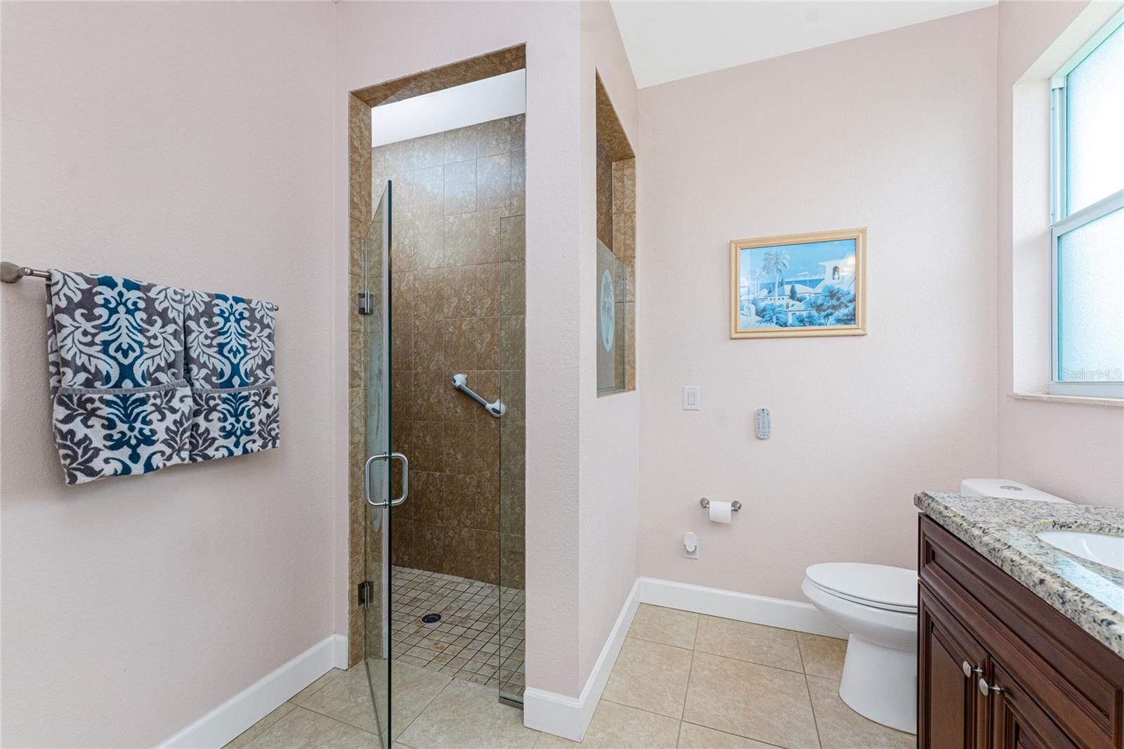 Image 27 of 52 For 59 Long Meadow Lane