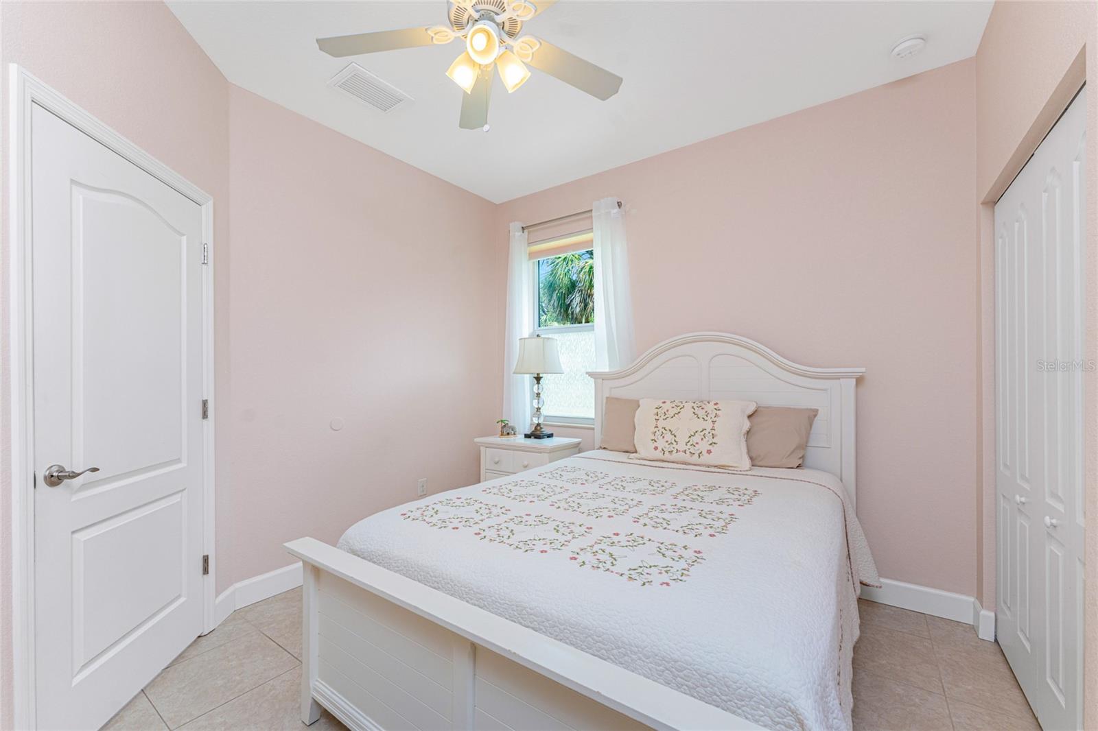 Image 31 of 52 For 59 Long Meadow Lane