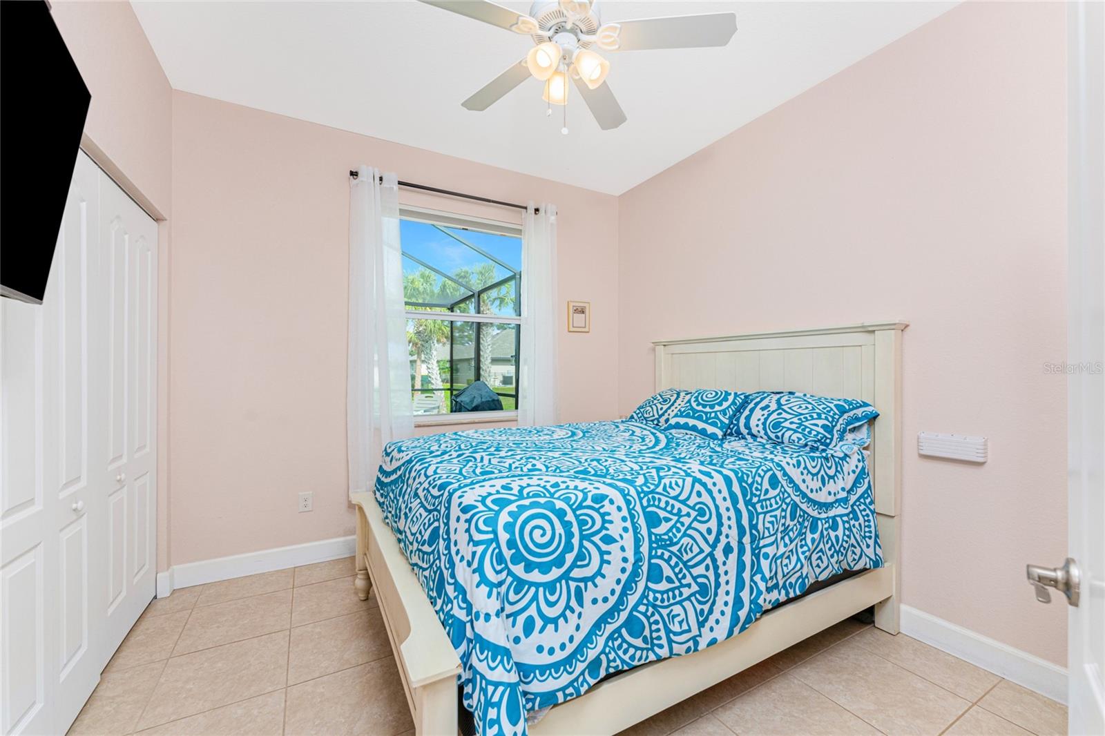 Image 34 of 52 For 59 Long Meadow Lane