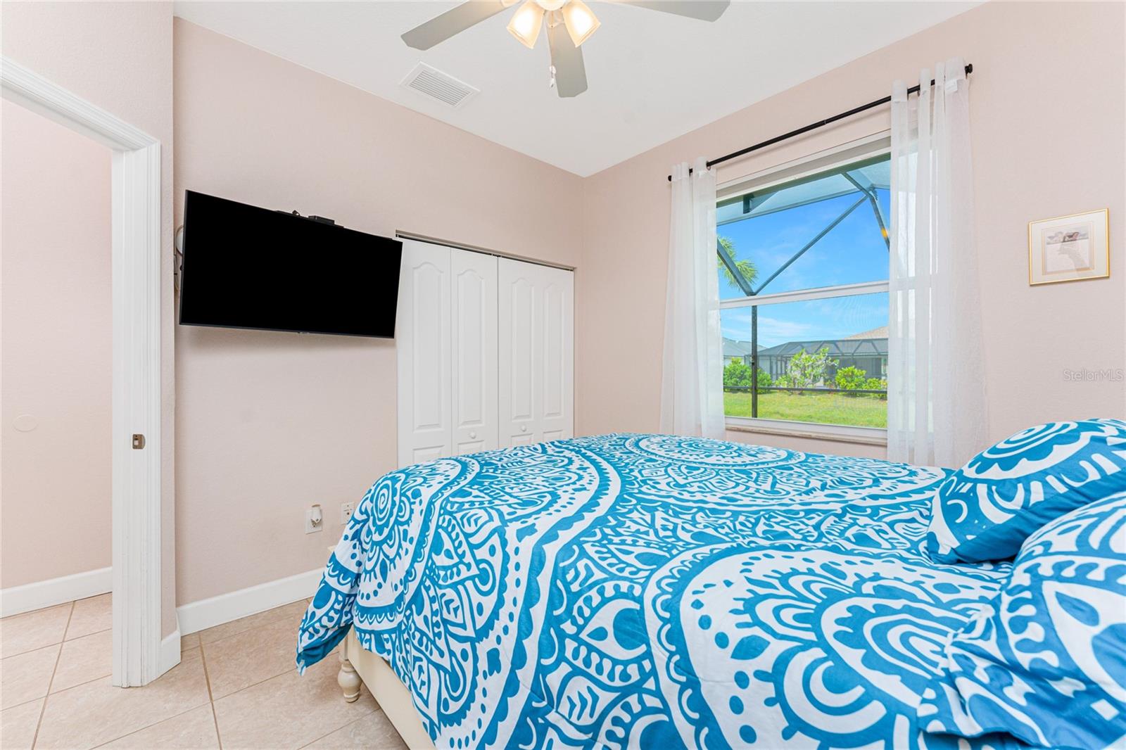 Image 35 of 52 For 59 Long Meadow Lane