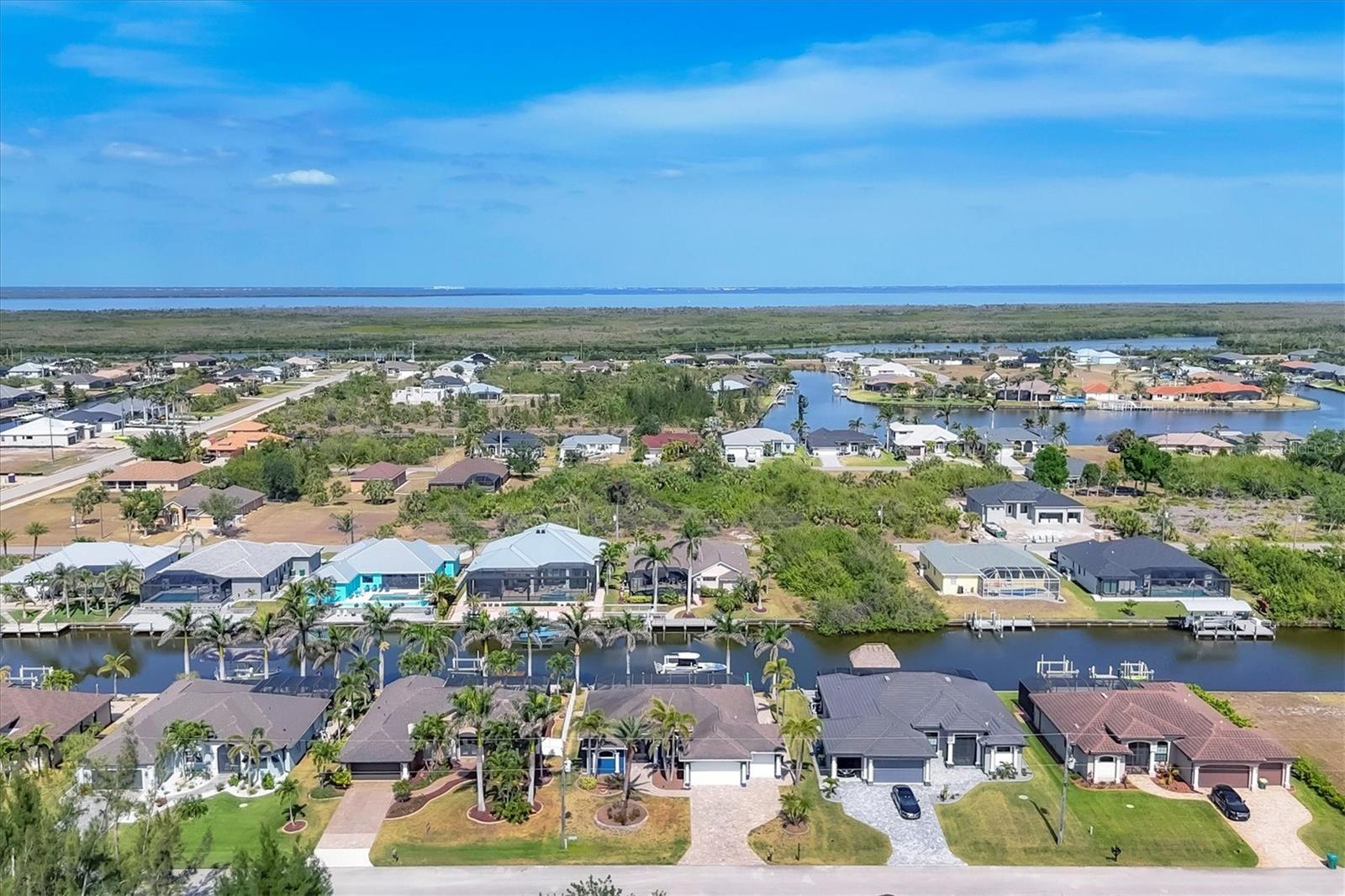 Image 20 of 59 For 8376 Antwerp Circle