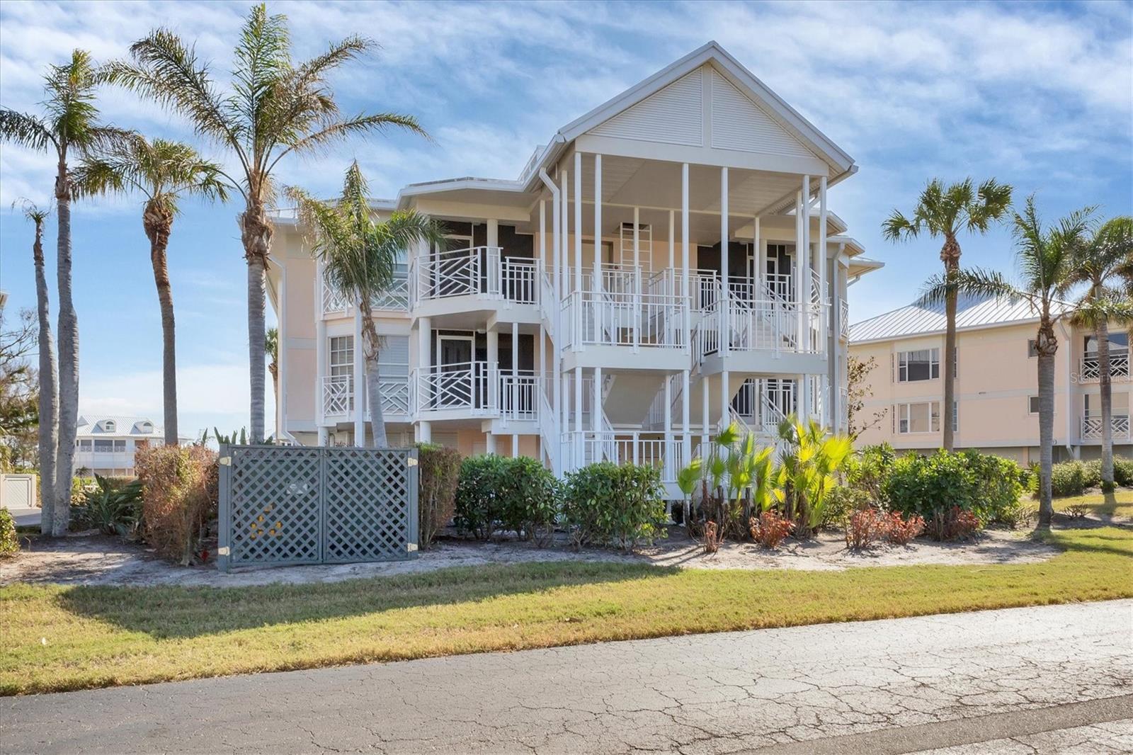 Image 2 of 35 For 11000 Placida Road 1603
