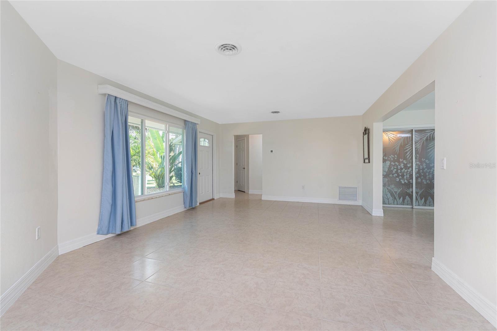 Image 12 of 69 For 1005 2nd Street
