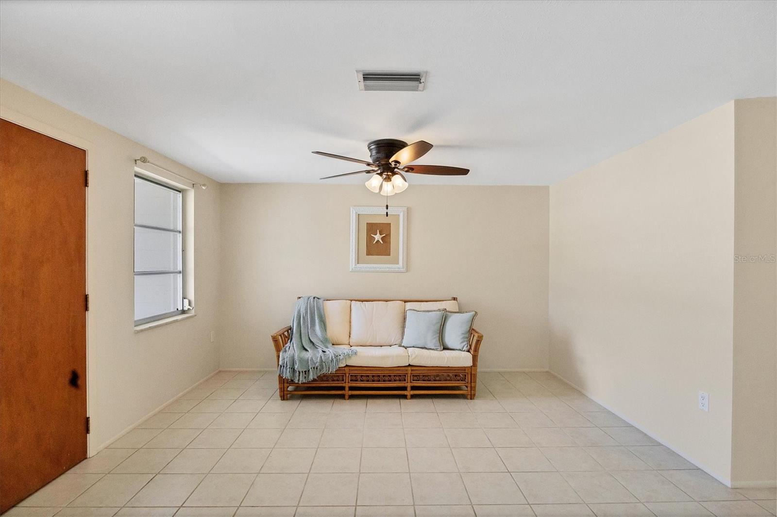 Image 15 of 60 For 25 1st Avenue