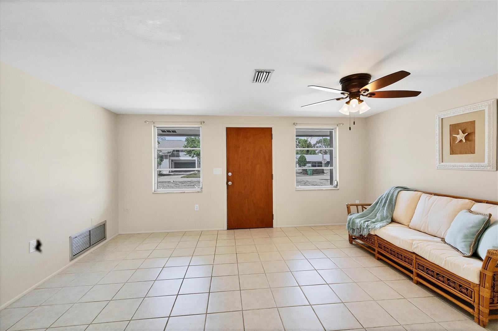 Image 18 of 60 For 25 1st Avenue