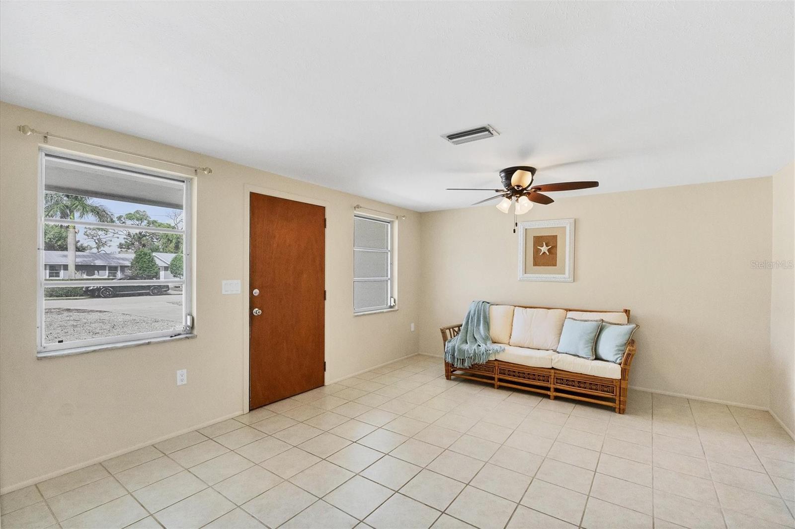 Image 20 of 62 For 25 1st Avenue