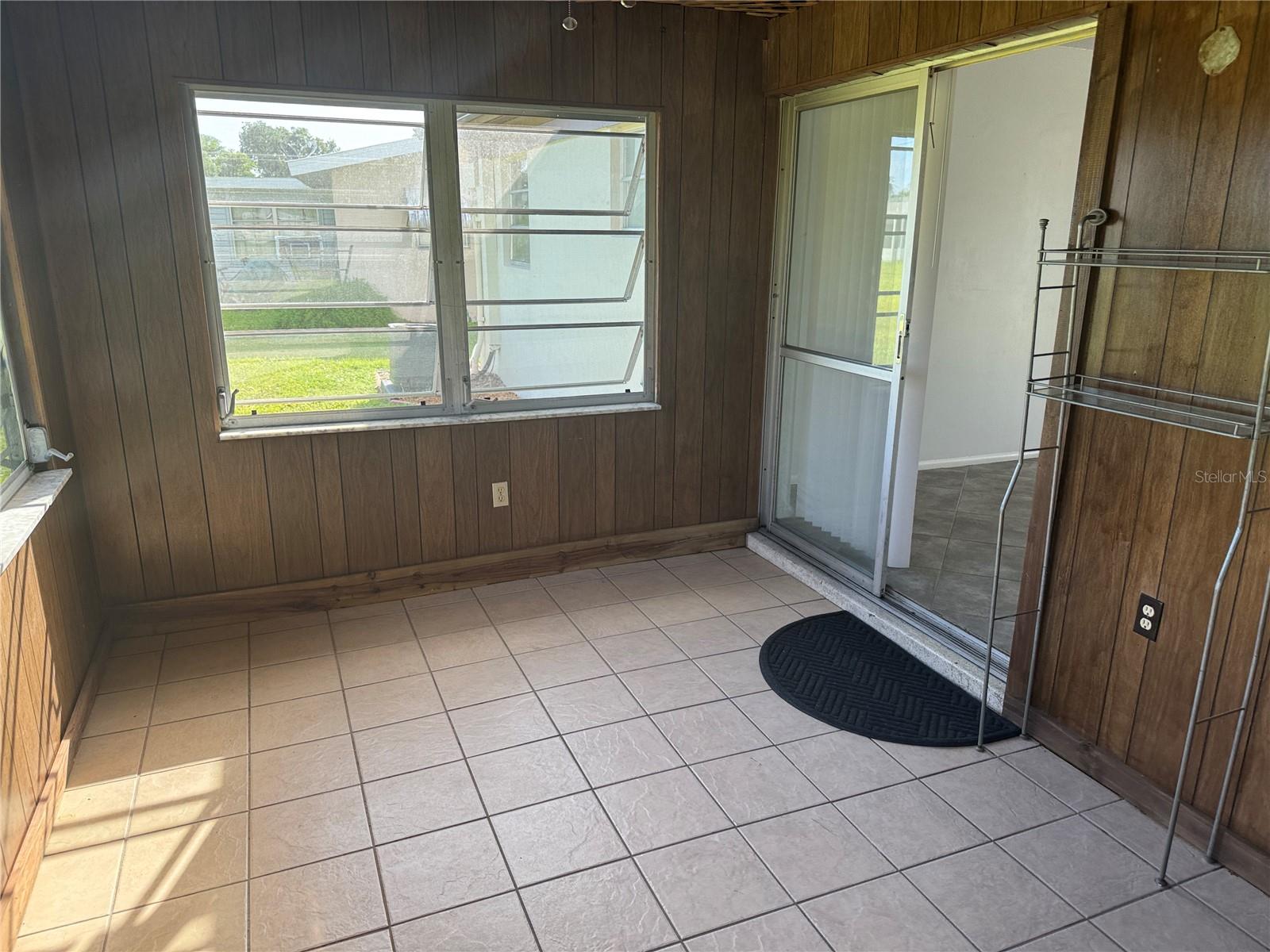 Image 5 of 13 For 22236 Montrose Avenue