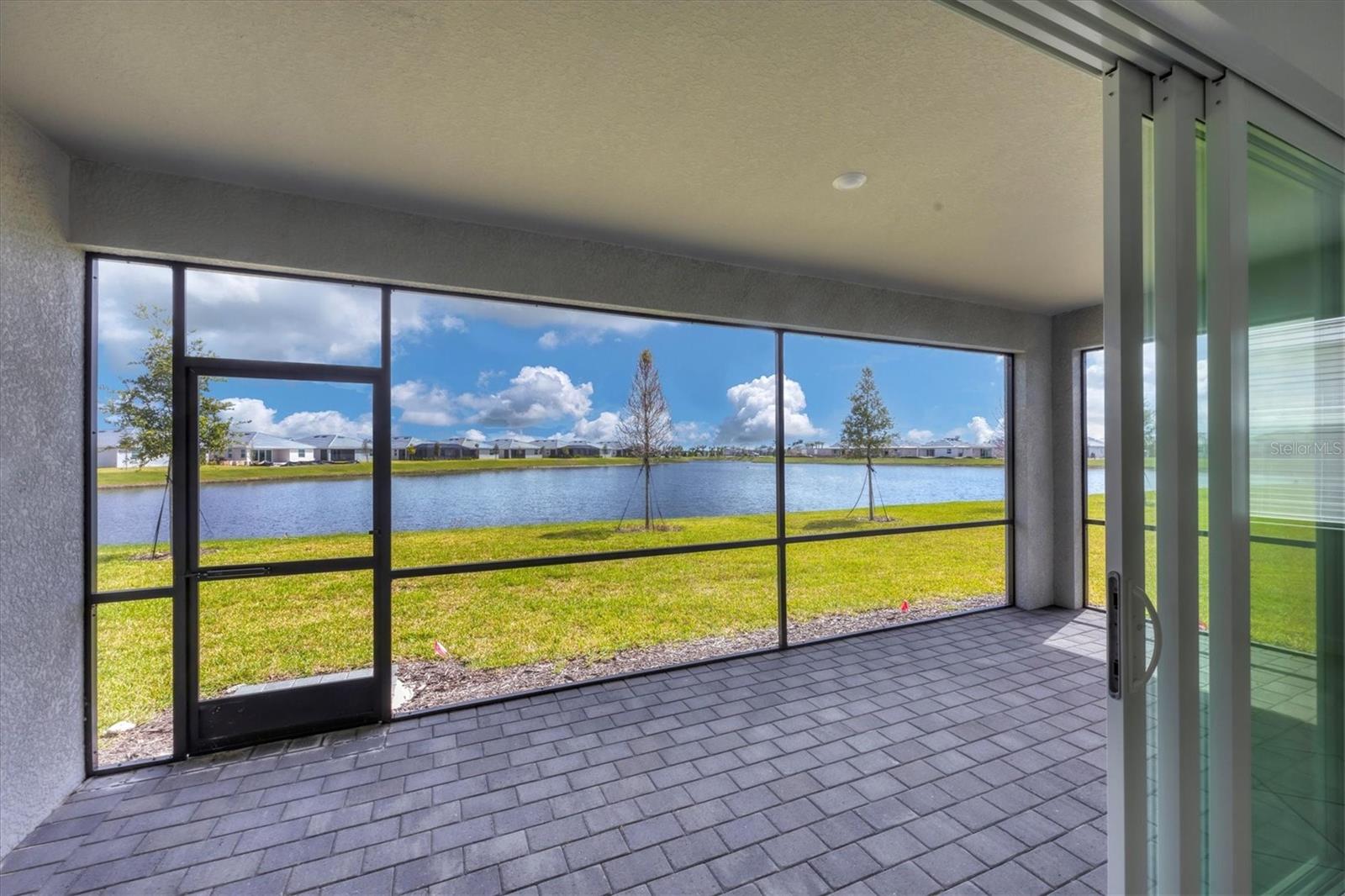 Image 31 of 49 For 7863 Lakes Edge Lane