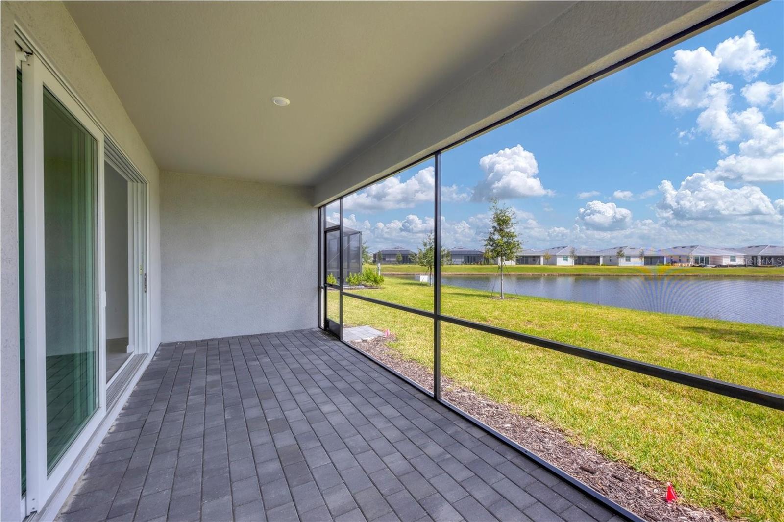 Image 33 of 49 For 7863 Lakes Edge Lane