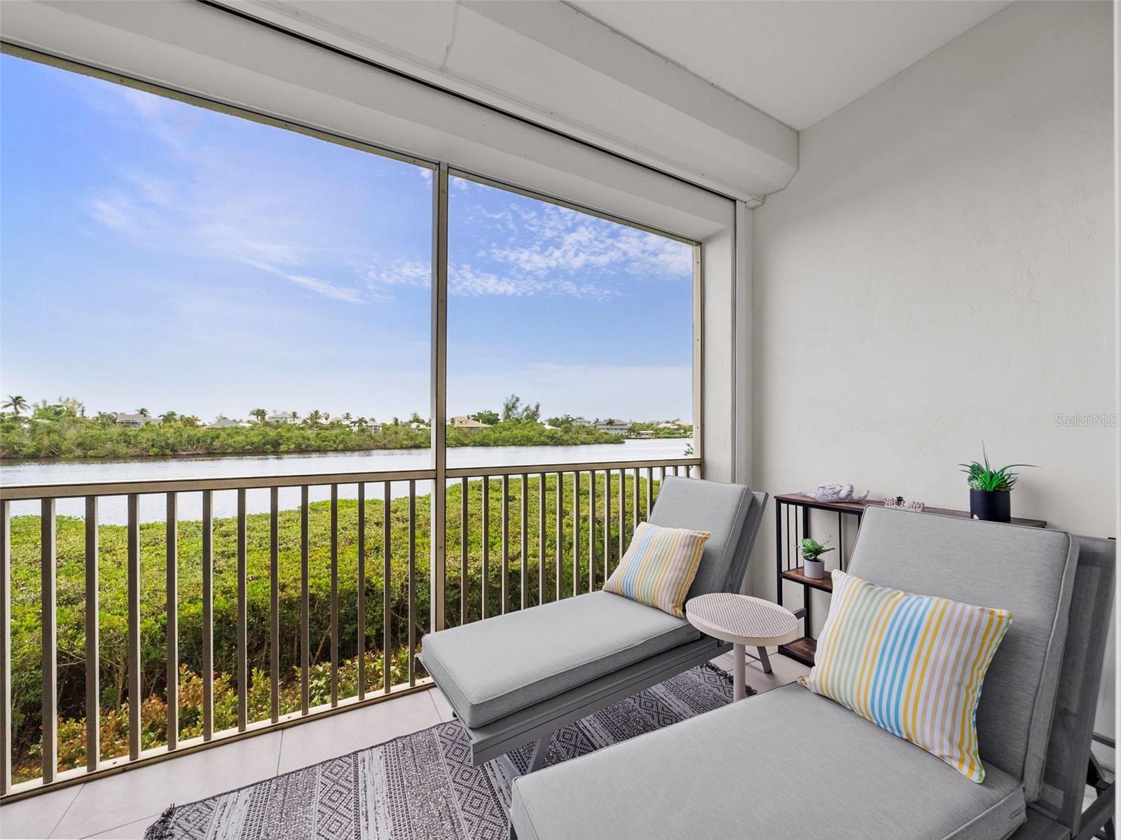 Image 26 of 57 For 11160 Hacienda Del Mar Boulevard D-205